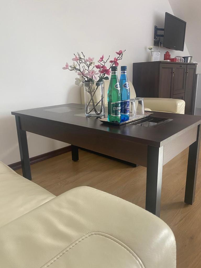 Dom Nad Jeziorem Sajzy Kamer foto